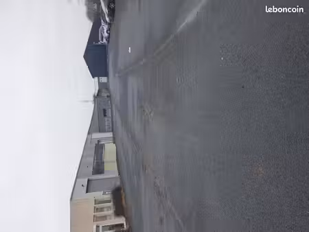 local d'activité 6000m2 et 2000m2 couvert