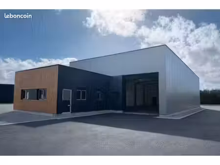 local 398 m² pordic