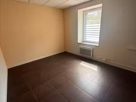 bureaux 300 m² broons