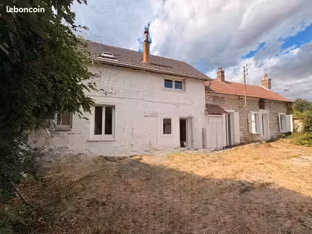 à louer dans quartier de gamilly  maison ancienne de 107 m2