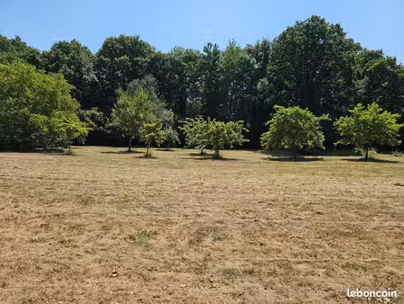terrain 1500m2 constructible