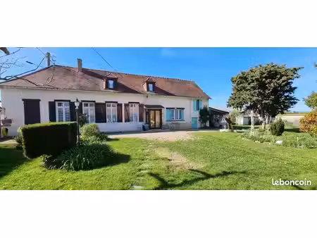 maison 5 pièces 144 m²