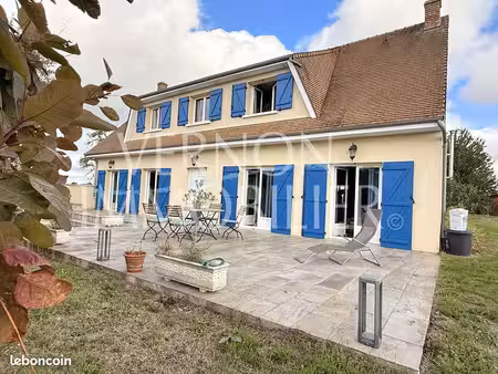 maison 6 pièces 207 m²