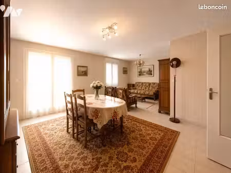 appartement 2 pièces 64 m²