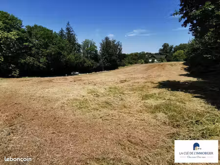 terrain 1150 m² coray