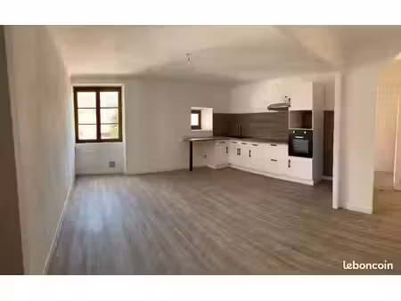 appartement situé dans un village près d alès