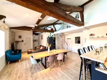 appartement t3 avec terrasse saint laurent sur saône