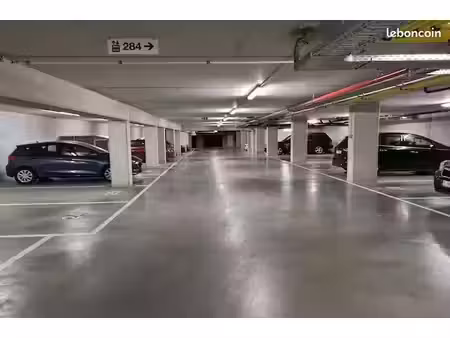 location place de parking sous-terrain securisee