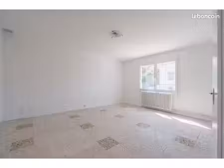 t2 bis duplex de 60 m² vendu loué - centre de rieumes