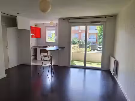 appartement t2  domaine du golf  seilh