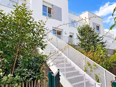 duplex 4 pieces- parfait etat – 3 chambres – 3 balcons/terrasses