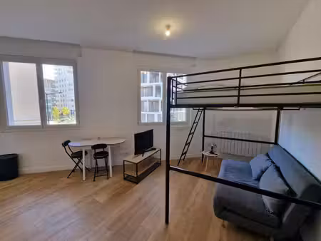 studio meublé tout équipé de 22m2  rue quivogne 69002- disponible !