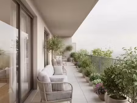 opportunité - 4 pièces avec grand balcon au dernier étage – face au métro 14