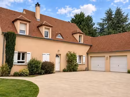 saint-nom-la-bretèche – élégante propriété familiale avec maison d'amis  au cœur d'un envi