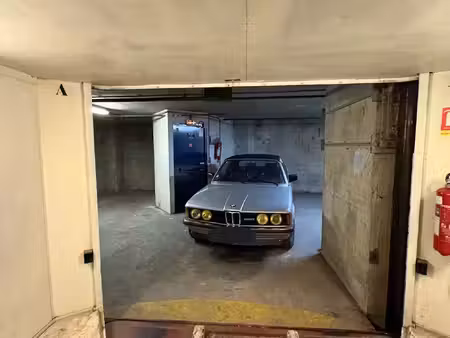 paris 8ème - hoche/ beaucour - emplacement de parking au -2