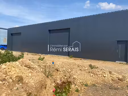 à louer en exclusivité ? local professionnel neuf de 92 80 m²