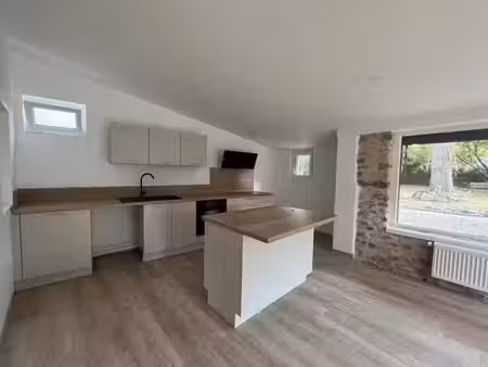 location maison 2 pièces 79.84 m² à saint-cyr-sur-morin (77750)  1 015 €