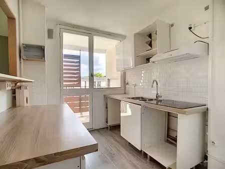 franconville  à louer appartement de 2 pièces 43.59 m2 proches des commerces et de la gare