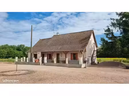 longère 8 pièces 106 m²