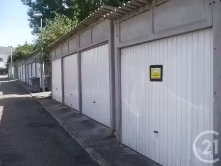 parking à louer - 13 40 m2 - lillebonne - 76 - haute-normandie