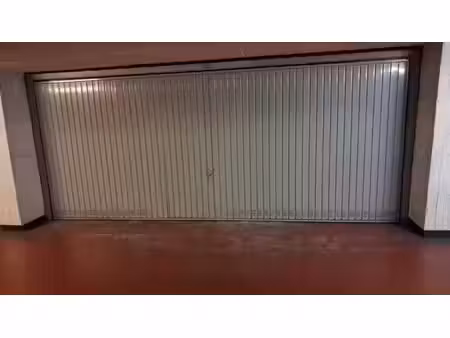garage double à louer –280 € 2 voitures porte sécurisé