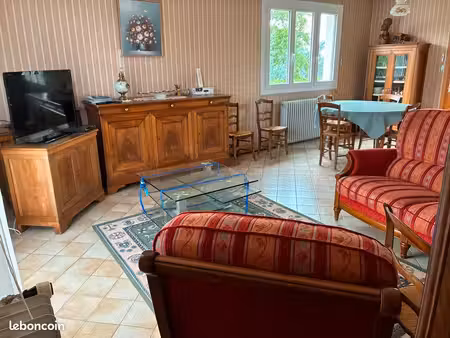 maison familiale de 98 m² – 3 ch + bureau – grand terrain 1 300 m² – mauges-sur-loire
