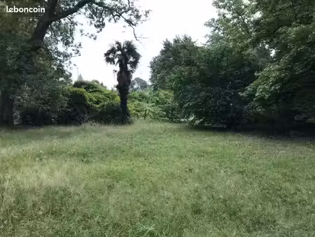 terrain 700 m² le teich