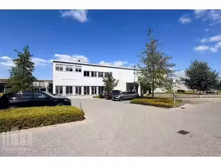 espace d’entrepôt de 1 316 à 11 730 m² à kontich