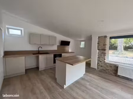 maison 2 pièces 79 m²