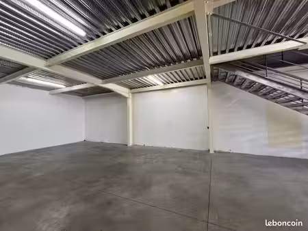 entrepôt 360m²