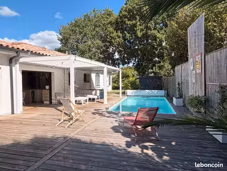 maison 5 pièces plain pied rénové bourg camblanes et meynac