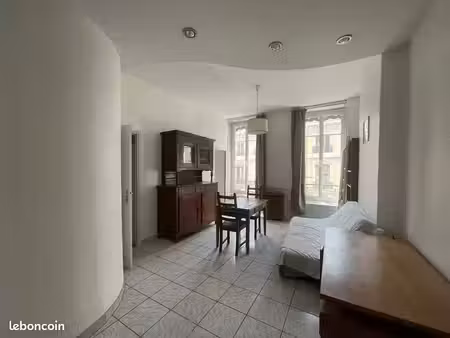 studio de 36 m2 au 3eme étage