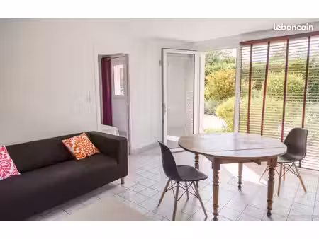 location t2 calme et lumineux