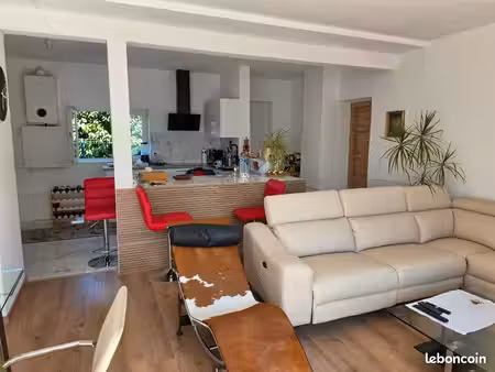 maison 5 pièces meublée – 93 m² – entièrement rénovée – jardin privatif – garage 28 m² – p