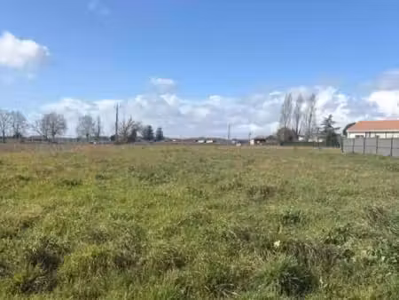 terrain 1 600 m² saint martin du bois