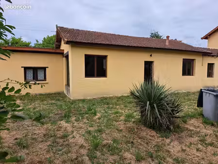 maison à st yzan de soudiac