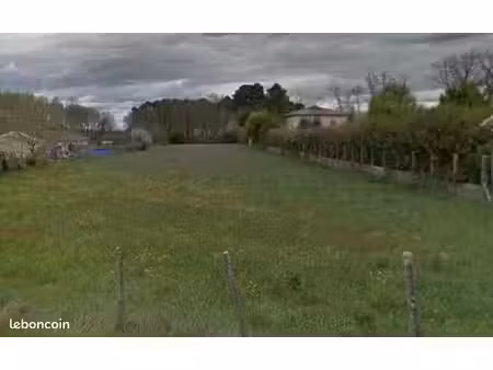 terrain 550 m² saint selve