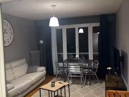 appartement t2 meublé 40 m² – charleville-mézières