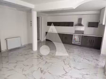 appartement delle 4 pièce(s) 111 m2