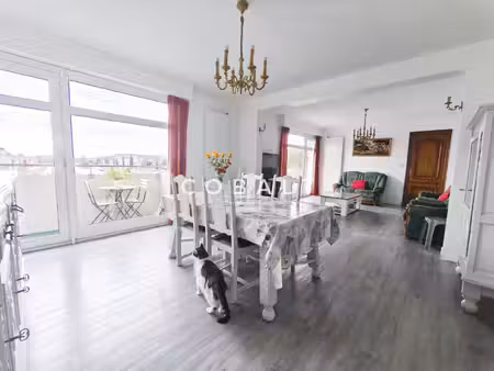 appartement 5 pièces 120 m2 -- vue imprenable sur le port de