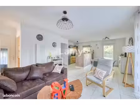 appartement 3 pièces 69 m²