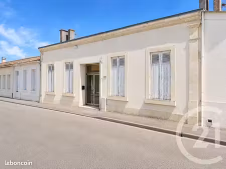 maison 9 pièces 300 m²
