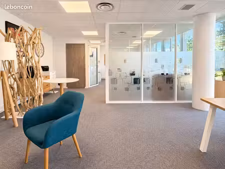 bureaux 68 m² aménagés et lumineux – montpellier – parking