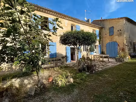 maison 7 pièces 200 m²