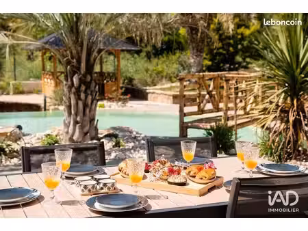 villa 5 pièces 137 m²