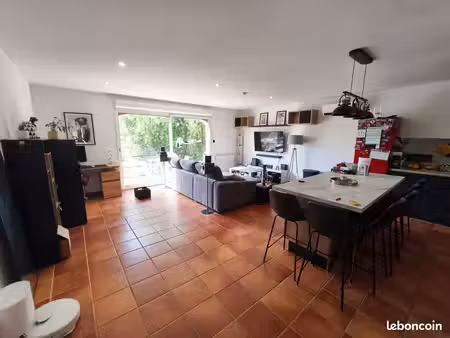 maison 3 pièces 80 m²