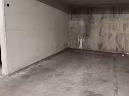 marseille 6e – 65 rue perrin sollier – place de parking