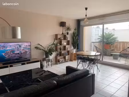 t3 avec terrasse jardin botanique proche bretonneau