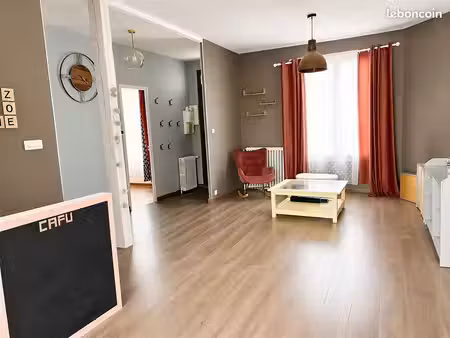 jolie maison de ville