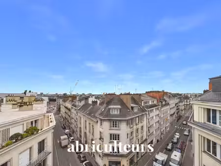 splendide appartement familial d'environ 200m² dans un immeuble ancien en vente à nantes (